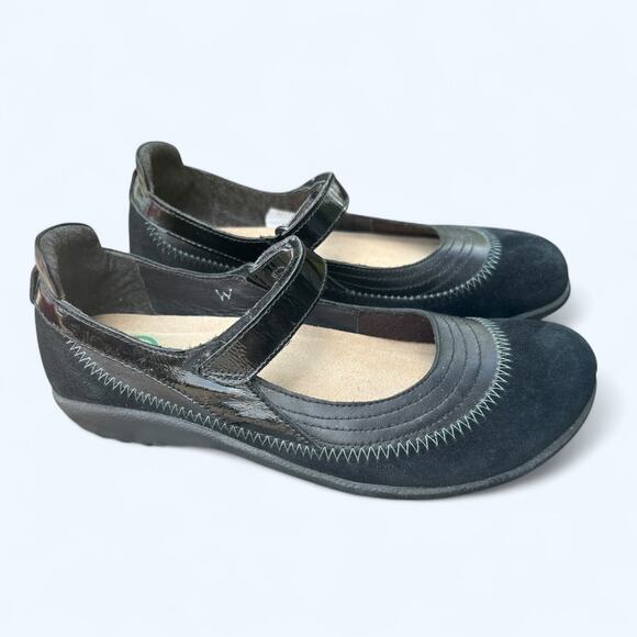 Naot Women's Kirei Mary Jane Shoe size 37 W Black Suede Leather EXCELLENT